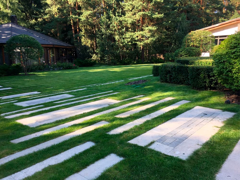 Бенилюкс "За углом"